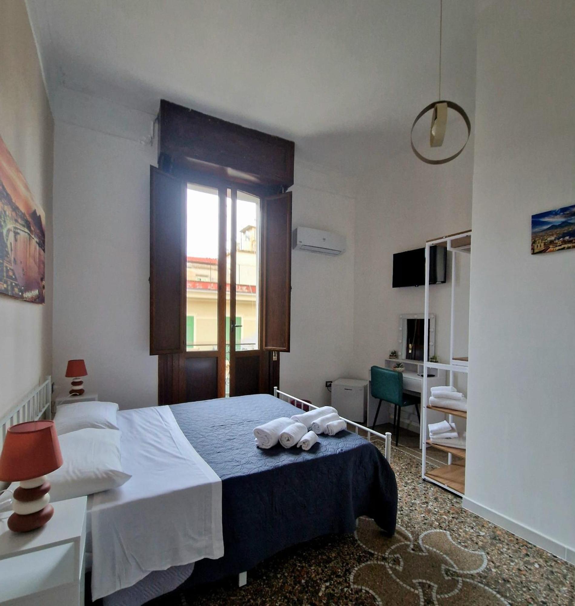 Bed and Breakfast Il Rifugio Di Garibaldi Neapel Exterior foto